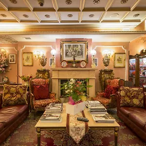 **** Hotel Vittoria Italy