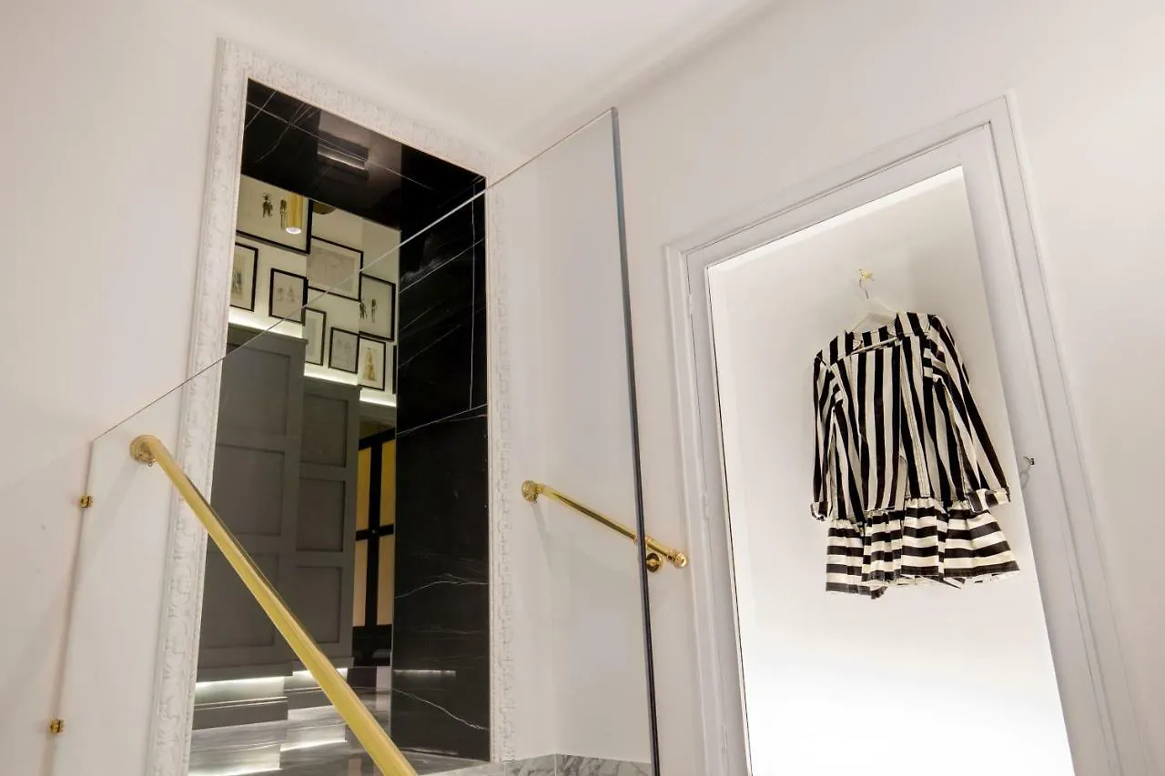 Hotel Almaìt Roma 0*,